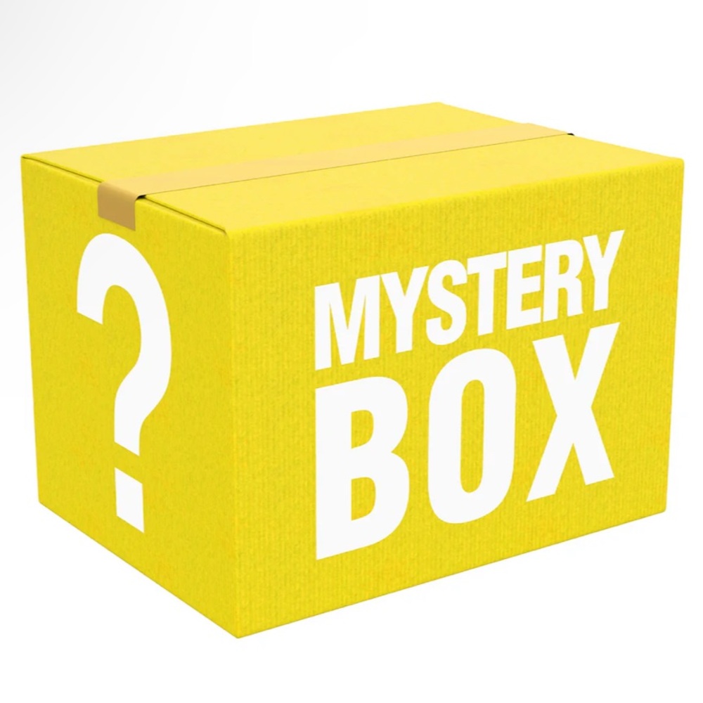 10 Pc Mens Clothing Lot Mixed Sizes &Styles Modern Bundle